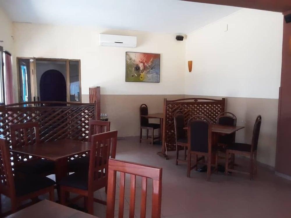Acropole Hotel Cotonou Dış mekan fotoğraf
